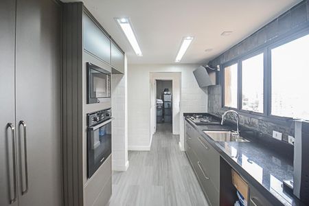 Apartamento à venda com 288m², 3 quartos e 3 vagasCozinha