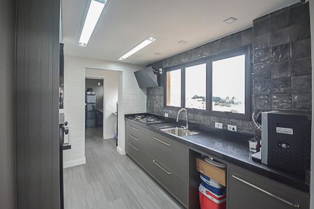 Apartamento à venda com 288m², 3 quartos e 3 vagasCozinha