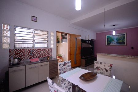 Casa à venda com 400m², 9 quartos e 2 vagasCasa 2- Sala/Cozinha