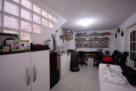Casa à venda com 400m², 9 quartos e 2 vagasCasa 2- Quarto 1