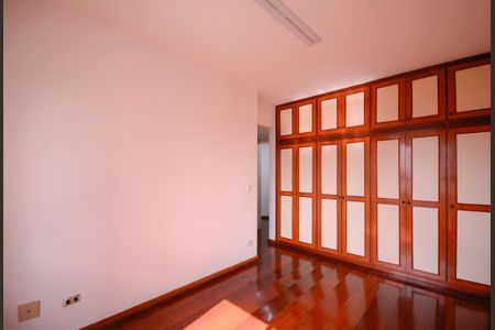 Apartamento à venda com 384m², 3 quartos e 4 vagasSuíte 2