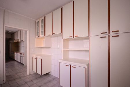 Apartamento à venda com 384m², 3 quartos e 4 vagasCozinha