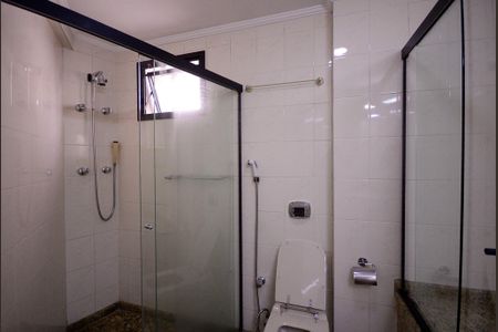 Apartamento à venda com 384m², 3 quartos e 4 vagasBanheiro da Suíte 3