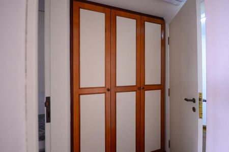 Apartamento à venda com 384m², 3 quartos e 4 vagasSuíte 2