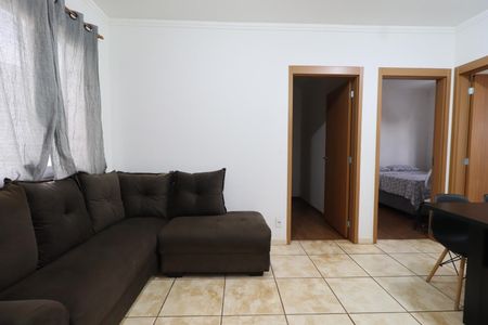 Apartamento para alugar com 47m², 2 quartos e 1 vaga Apartamento para alugar com 47m², 2 quartos e 1 vagaSala