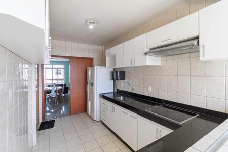 Apartamento para alugar com 154m², 3 quartos e 2 vagasCozinha