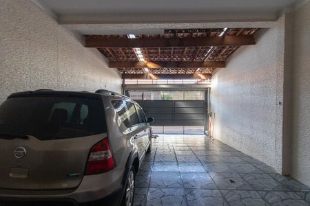 Casa para alugar com 119m², 3 quartos e 4 vagas Casa para alugar com 119m², 3 quartos e 4 vagasGaragem