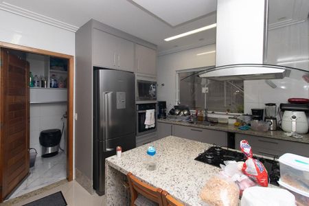 Casa para alugar com 119m², 3 quartos e 4 vagas Casa para alugar com 119m², 3 quartos e 4 vagasCozinha