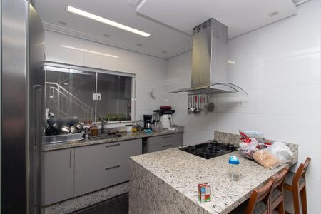 Casa para alugar com 119m², 3 quartos e 4 vagas Casa para alugar com 119m², 3 quartos e 4 vagasCozinha
