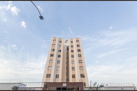 Apartamento à venda com 49m², 2 quartos e 1 vaga Apartamento à venda com 49m², 2 quartos e 1 vagaFachada