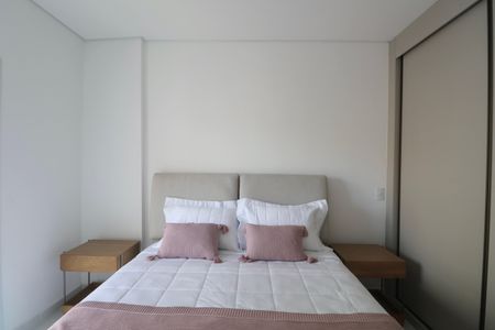 Quarto de apartamento para alugar com 2 quartos, 51m² em Enseada, Guarujá