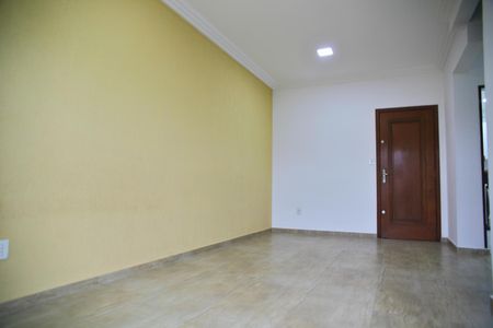 Apartamento à venda com 150m², 3 quartos e 2 vagasSala