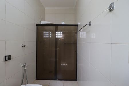 Casa para alugar com 240m², 3 quartos e 3 vagasBanheiro da Suíte 2