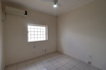 Casa para alugar com 240m², 3 quartos e 3 vagasQuarto