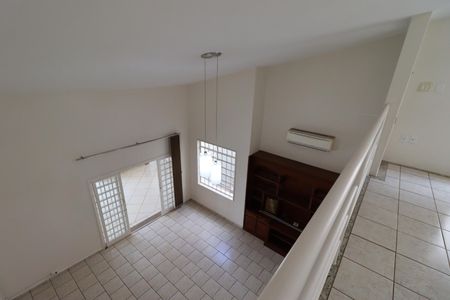 Casa para alugar com 240m², 3 quartos e 3 vagasMezanino