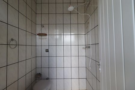 Casa para alugar com 240m², 3 quartos e 3 vagasBanheiro de serviço