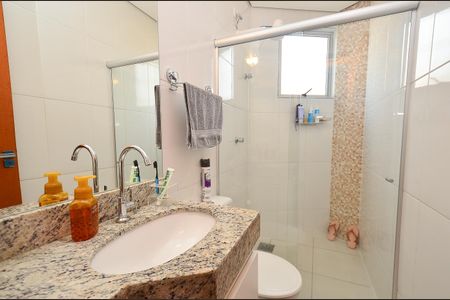 Apartamento à venda com 63m², 3 quartos e 2 vagas Apartamento à venda com 63m², 3 quartos e 2 vagasBanheiro Suite
