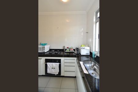 Apartamento à venda com 63m², 3 quartos e 2 vagas Apartamento à venda com 63m², 3 quartos e 2 vagasCozinha