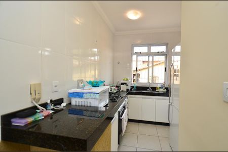 Apartamento à venda com 63m², 3 quartos e 2 vagas Apartamento à venda com 63m², 3 quartos e 2 vagasCozinha
