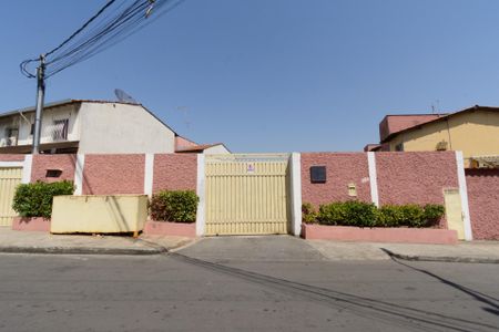 Casa de condomínio à venda com 150m², 3 quartos e 1 vagaFachada