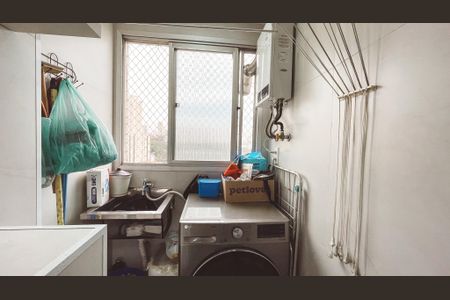 Apartamento à venda com 53m², 2 quartos e 1 vaga Apartamento à venda com 53m², 2 quartos e 1 vagaCozinha e Área de Serviço