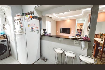 Apartamento à venda com 53m², 2 quartos e 1 vaga Apartamento à venda com 53m², 2 quartos e 1 vagaCozinha e Área de Serviço