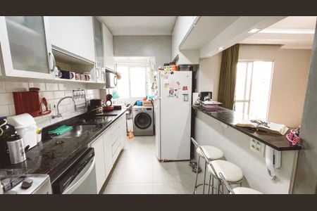 Apartamento à venda com 53m², 2 quartos e 1 vaga Apartamento à venda com 53m², 2 quartos e 1 vagaCozinha e Área de Serviço