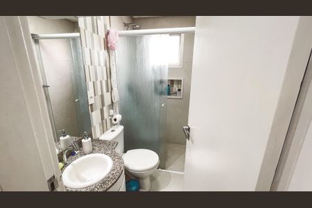 Apartamento à venda com 53m², 2 quartos e 1 vaga Apartamento à venda com 53m², 2 quartos e 1 vagaBanheiro