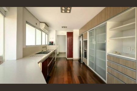 Apartamento à venda com 352m², 4 quartos e 5 vagas Apartamento à venda com 352m², 4 quartos e 5 vagasFoto 65