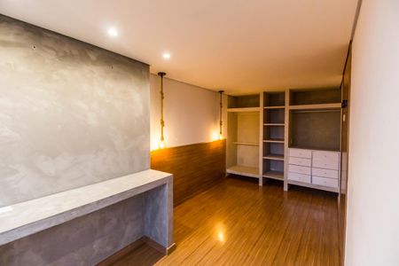 Quarto de casa para alugar com 1 quarto, 40m² em Jardim do Líbano, Barueri