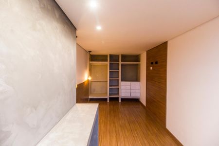 Quarto de casa para alugar com 1 quarto, 40m² em Jardim do Líbano, Barueri