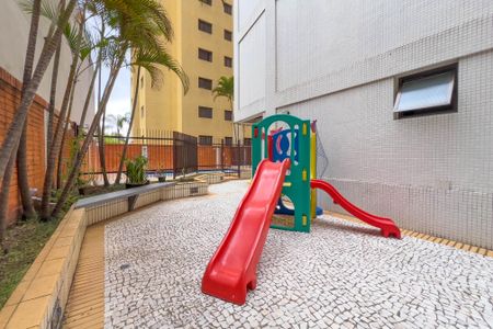 Apartamento para alugar com 92m², 3 quartos e 2 vagas Apartamento para alugar com 92m², 3 quartos e 2 vagasPlayground