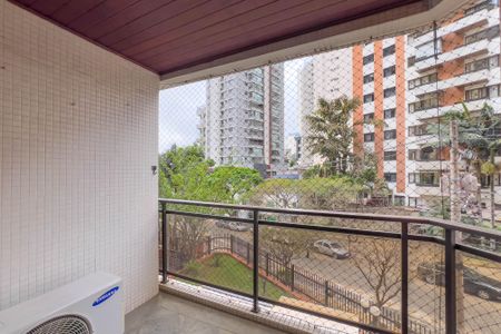 Apartamento para alugar com 92m², 3 quartos e 2 vagas Apartamento para alugar com 92m², 3 quartos e 2 vagasVaranda