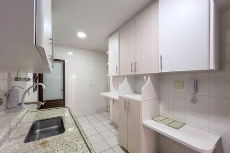 Apartamento para alugar com 92m², 3 quartos e 2 vagas Apartamento para alugar com 92m², 3 quartos e 2 vagasCozinha