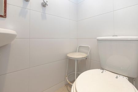 Apartamento para alugar com 179m², 2 quartos e 2 vagasBanheiro de Serviço