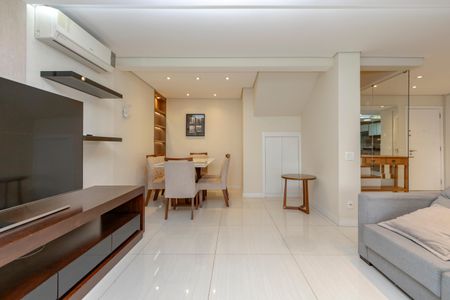 Apartamento para alugar com 179m², 2 quartos e 2 vagasSala