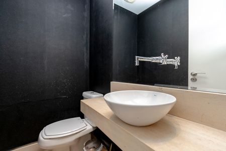 Apartamento para alugar com 179m², 2 quartos e 2 vagasLavabo