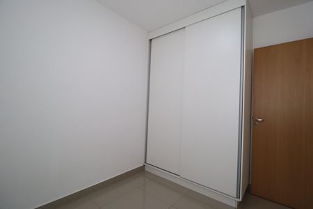 Quarto 1 de apartamento para alugar com 2 quartos, 55m² em Chácaras Tubalina E Quartel, Uberlândia