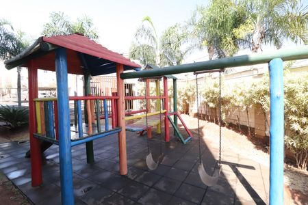 Apartamento para alugar com 55m², 2 quartos e 1 vagaÁrea comum - Playground