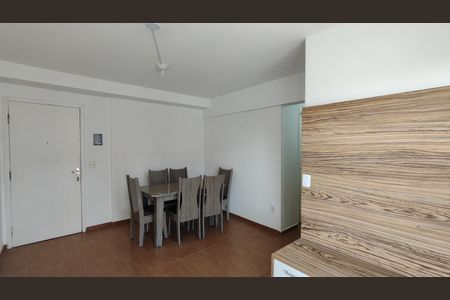 Sala de apartamento à venda com 2 quartos, 50m² em Vila Carmosina, São Paulo