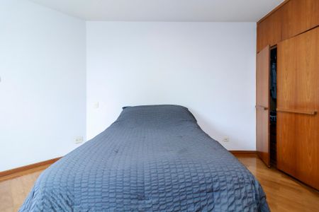 Apartamento à venda com 303m², 4 quartos e 4 vagas Apartamento à venda com 303m², 4 quartos e 4 vagasSuíte 3
