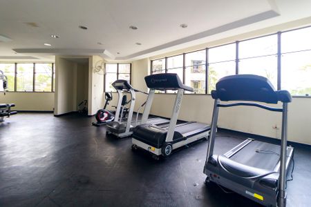 Apartamento à venda com 303m², 4 quartos e 4 vagas Apartamento à venda com 303m², 4 quartos e 4 vagasAcademia