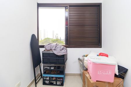 Apartamento à venda com 303m², 4 quartos e 4 vagas Apartamento à venda com 303m², 4 quartos e 4 vagasQuarto de Serviço