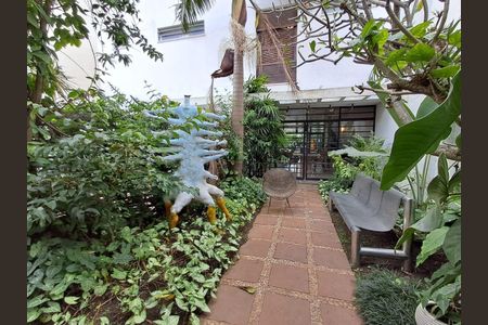 Casa à venda com 317m², 4 quartos e 5 vagasFoto 70