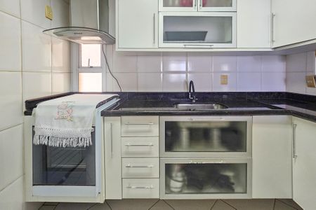 Apartamento para alugar com 90m², 3 quartos e 2 vagascozinha