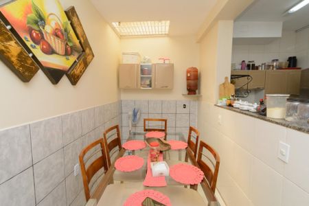 Casa de condomínio para alugar com 150m², 3 quartos e 1 vagaCozinha 