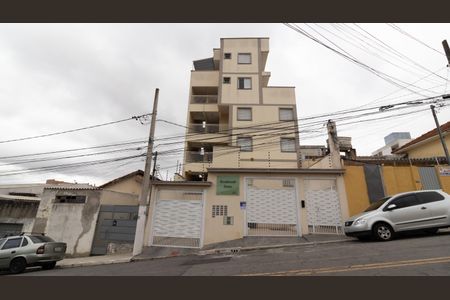 Apartamento para alugar com 34m², 2 quartos e 1 vaga Apartamento para alugar com 34m², 2 quartos e 1 vagaFachada