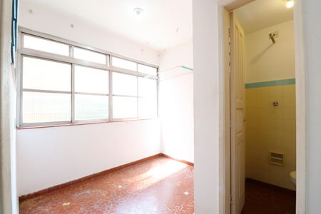 Apartamento à venda com 79m², 2 quartos e 1 vagaÁrea de Serviço