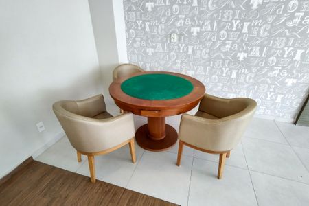 Apartamento para alugar com 72m², 2 quartos e 1 vaga Apartamento para alugar com 72m², 2 quartos e 1 vagaÁrea comum - Salão de jogos
