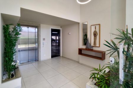 Apartamento para alugar com 72m², 2 quartos e 1 vaga Apartamento para alugar com 72m², 2 quartos e 1 vagaHall de entrada